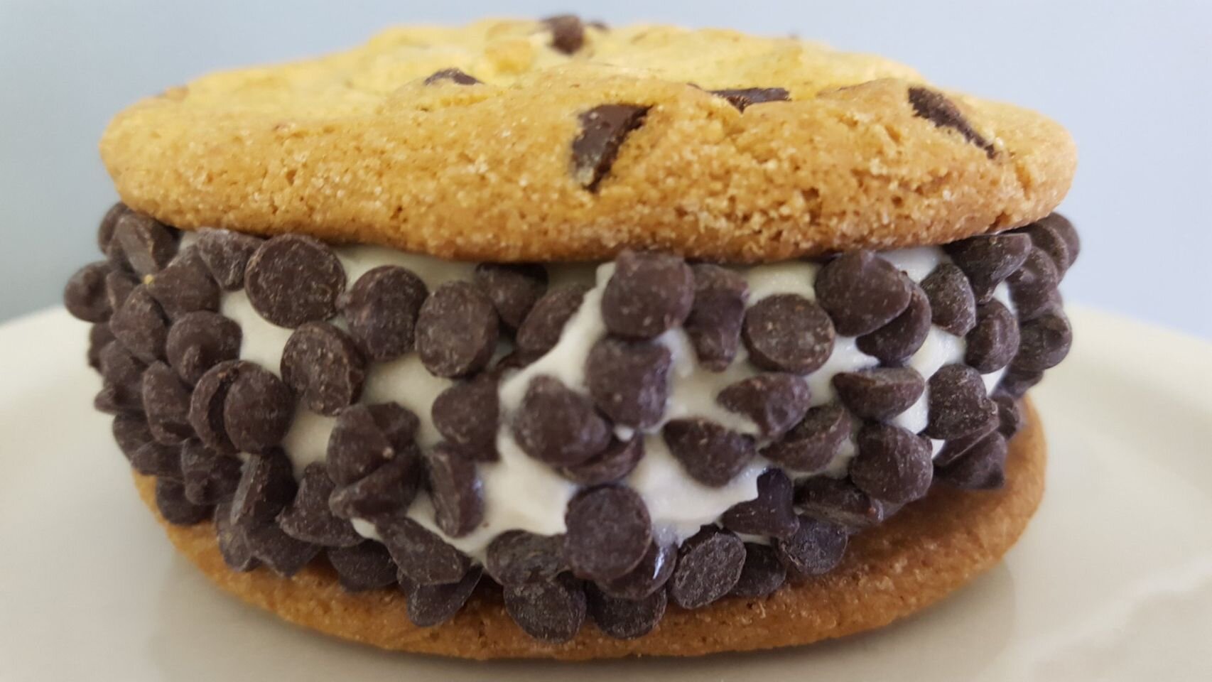 cookie ice cream sandwich