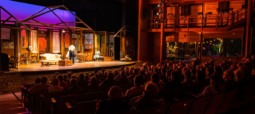 audience at Peninsula Players Theatre