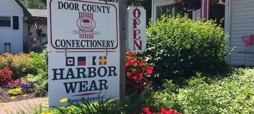 Harbor Wear open sign