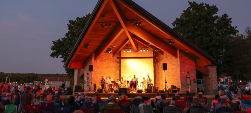 Concerts and Movies in the park in Sister Bay