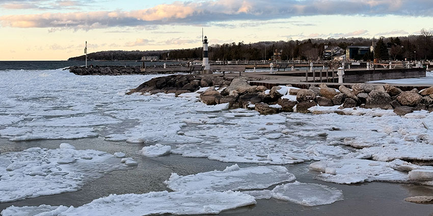 SisterBay-Website-Seasonal-Winter3-850x425_041025 Icy water in Sister Bay during the winter