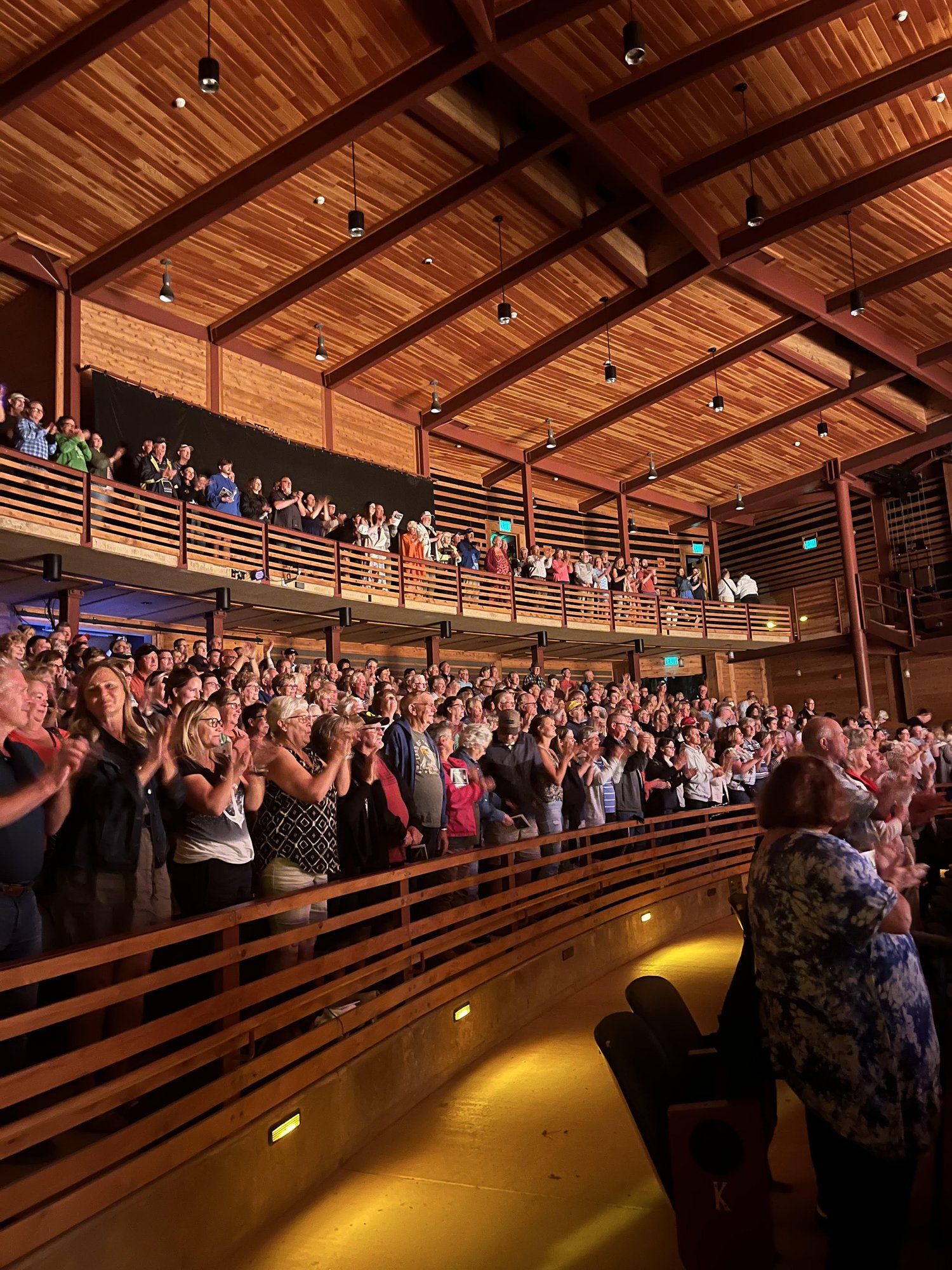 audience in Peninsula Players Theatre
